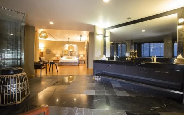 Villa Skyfall