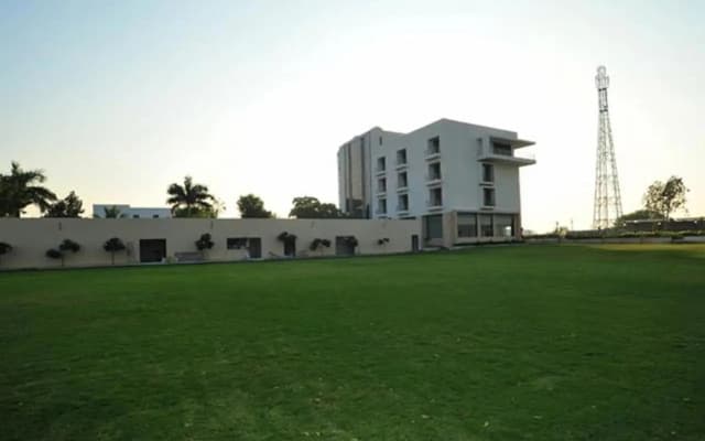 Krsna Lila By The Blues Hotels, Sanand