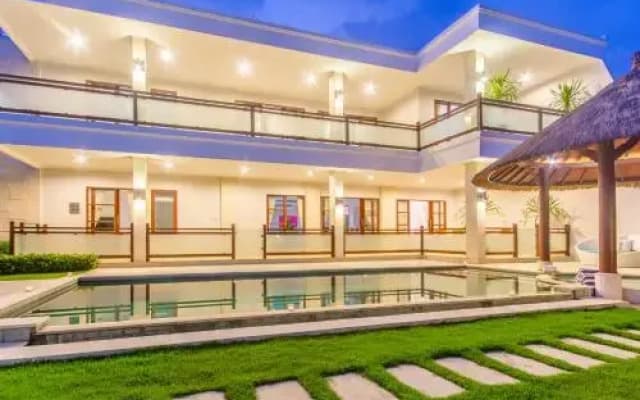 Golden Palm Villa