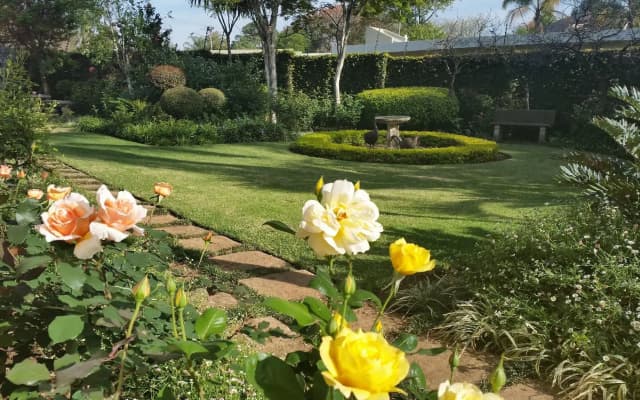 Royal Ridge Guest House