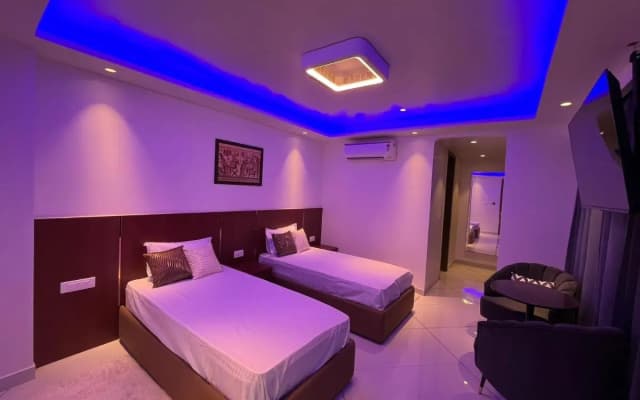 J60 Suites