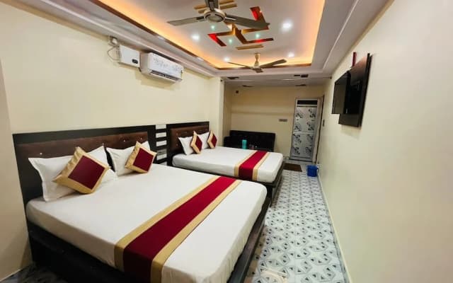 Ss Hotel