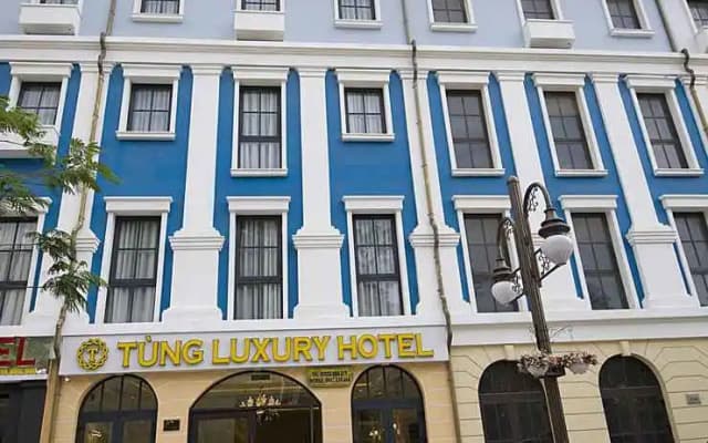 Luxury Hotel
