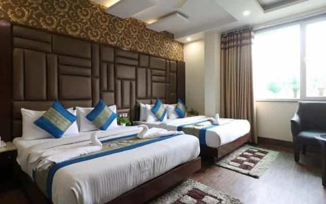 Hotel Mannat Int