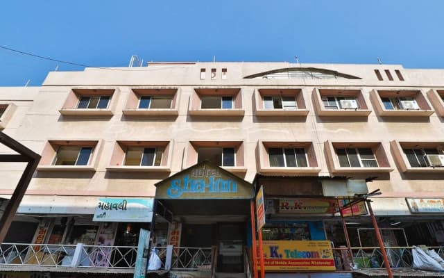 Oyo 30296 Hotel Sha-Inn