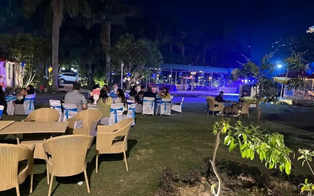Green Leaf Cafe And Home Stay