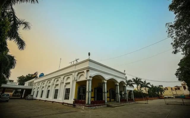 Hotel Goverdhan Palace