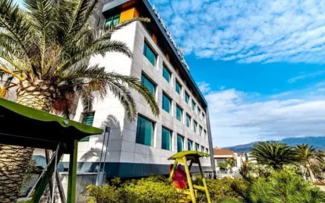 Jeju Poong Gyung Hotel