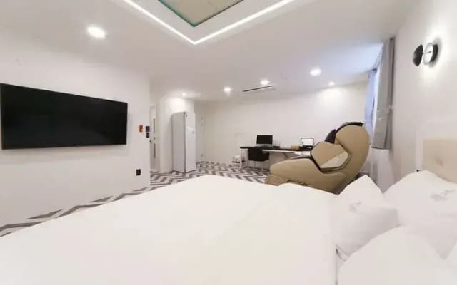 Yangsan Candeo Hotel