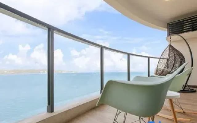Haizuan Holiday Apartment（Hailing Island Shili Yintan）