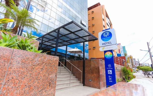 Pajuçara Praia Hotel