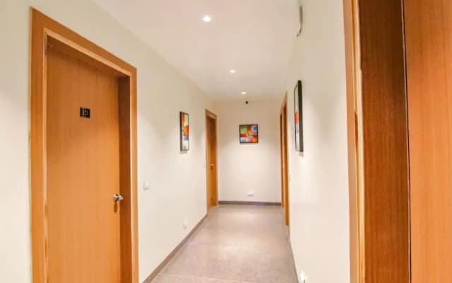 Saltstayz Select – Unitech Cyber Park