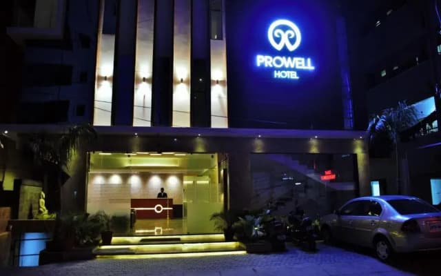 Hotel Prowell Crown