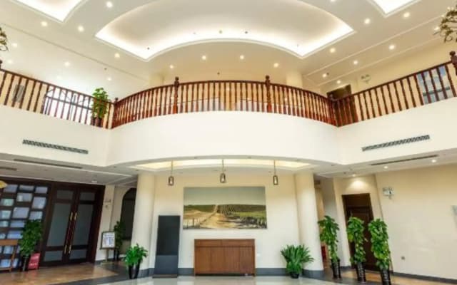 Milong Estate Iconic Hotel & Resort