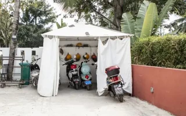 Sanya Kejian Cosier Hongmeiju (Bohou village shop in Yalong Bay)