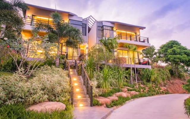Курортный отель Chalong Chalet Resort & Longstay