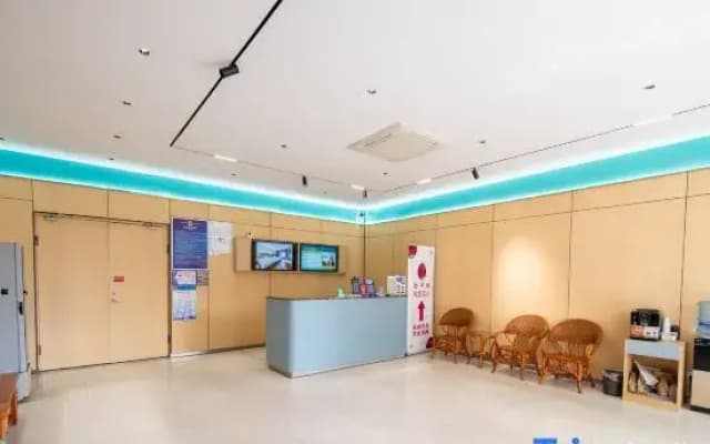 Yanhai Business Hotel (Xuzhou New Century Business City Food City Branch)