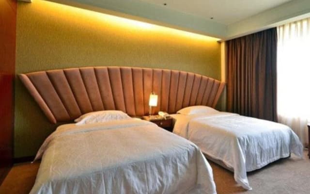 Bailuzhou Holiday Inn