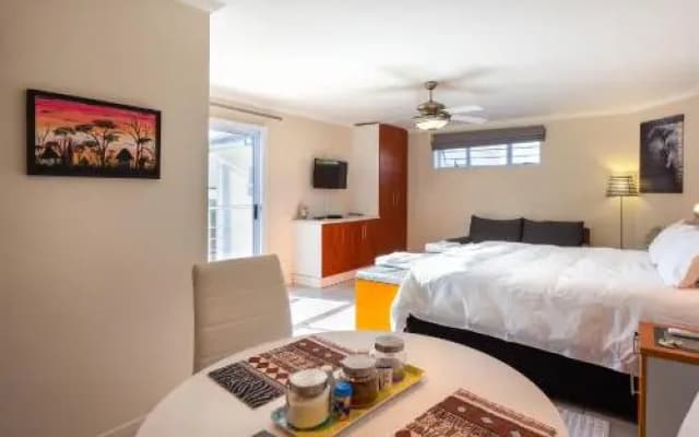 Pro Moni's Guesthouse