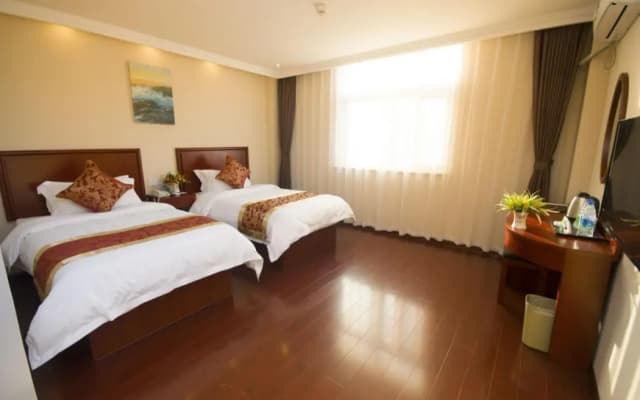 GreenTree Inn Shandong Qingdao Jiaozhou Sanlihe Park Express Hotel