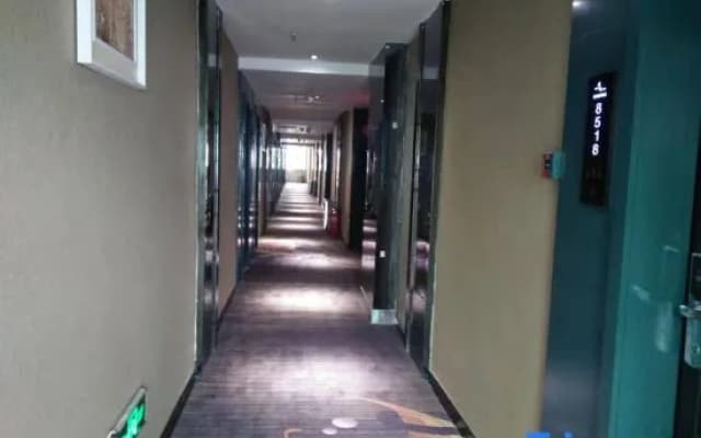 Tianyuanqu Xiangfulou Hotel (Tianyuan District Future Yun Branch)