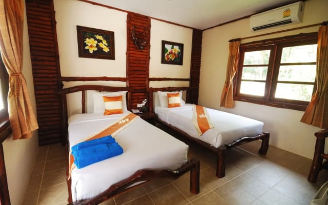 Talkoo Beach Resort Khanom
