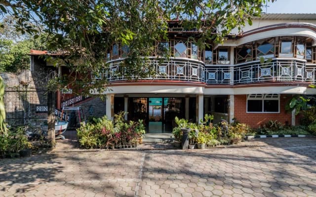 Palereman Hotel RedPartner Near Jatim Park 1