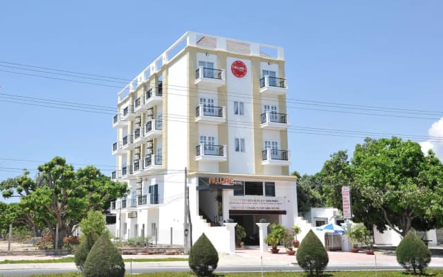 Allure Hotel