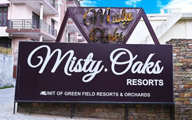 Foxoso Misty Oaks Resort