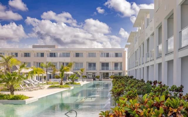Melia Trinidad Peninsula