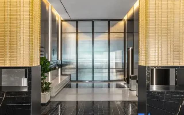 Atour Hotel Chengdu Longquan Shimao Plaza