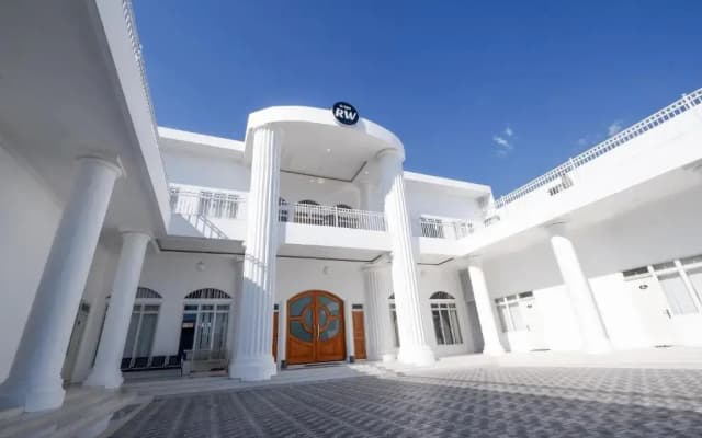 Capital O 1888 Griya RW Family Guest House