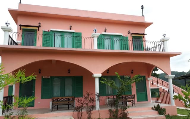 Rak Na Suan Pueng Resort