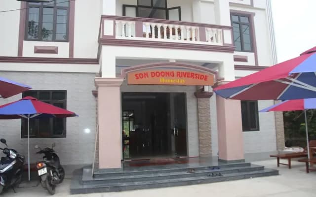 Son Doong Riverside Homestay