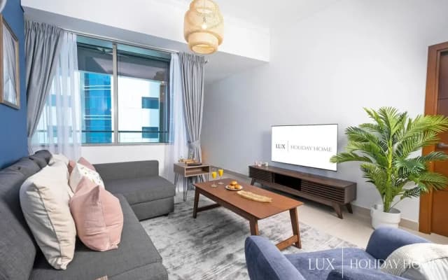 LUX - Marina Ocean View Suite 1