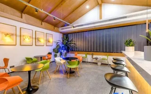 Floral Lux Hotel·Beizheng Hotel (Tianmenshan National Forest Park Store)