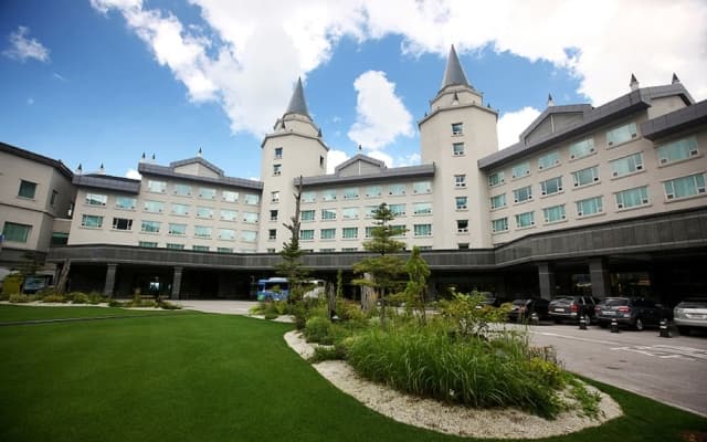 High1 Palace Hotel & CC (High1 Hotel&CC)