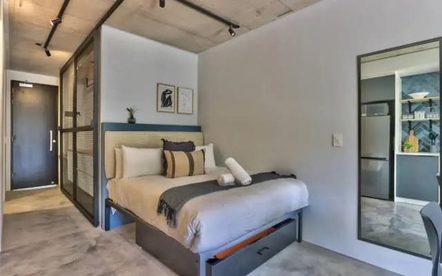 Ideal work from home,studio in new development!