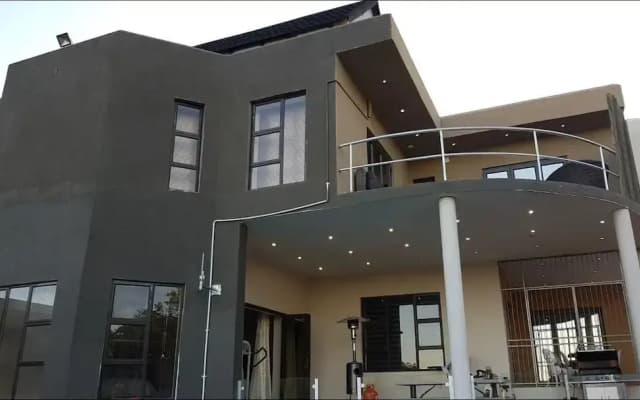 Naldorado Executive Villa