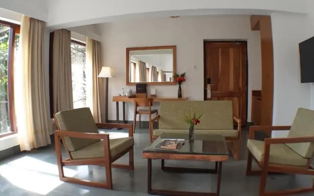 Saraca Resort & Spa Corbett