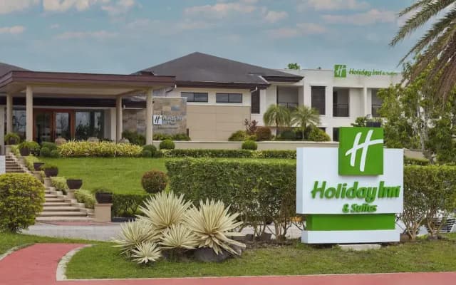 Holiday Inn & Suites Batangas Limapark by IHG