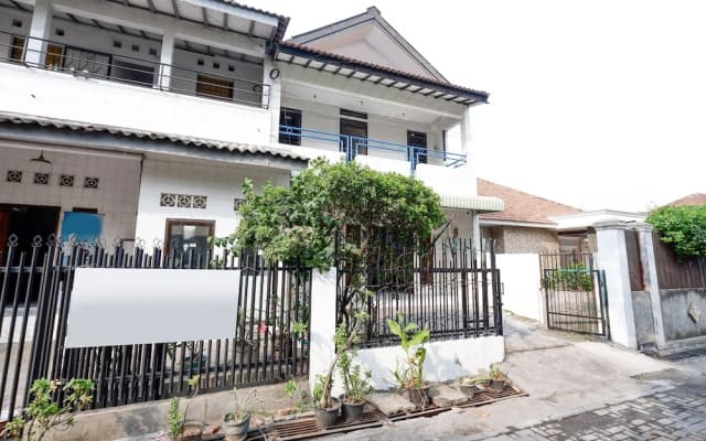 OYO Life 1942 Asia Residence Syariah