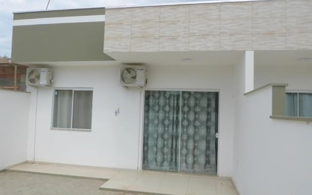 Curta Praia de Armação Casa Hortênsia