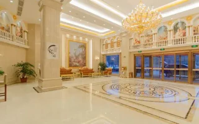 Vienna Hotel (Xiangyang Zuanshi Avenue)