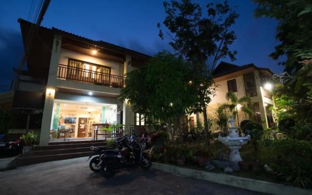 Buathong Place