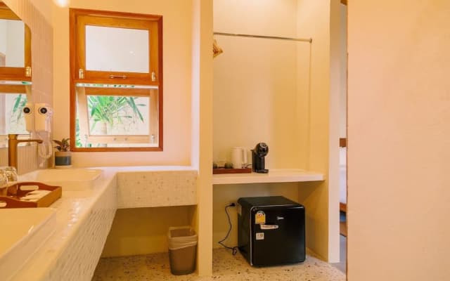 Mamori House at Koh Larn