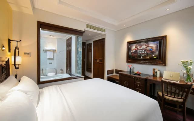 Lucien Hanoi Lakeside Hotel & Rooftop