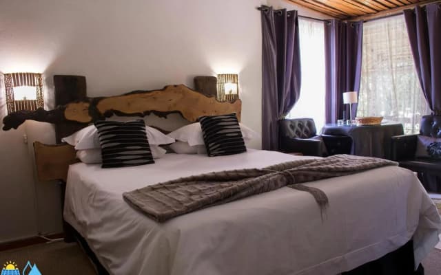 Riverbush Lodge Guesthouse
