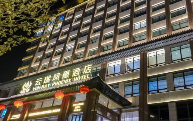 Yun-Ray Phoenix Hotel