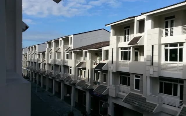 Dragon Hotel